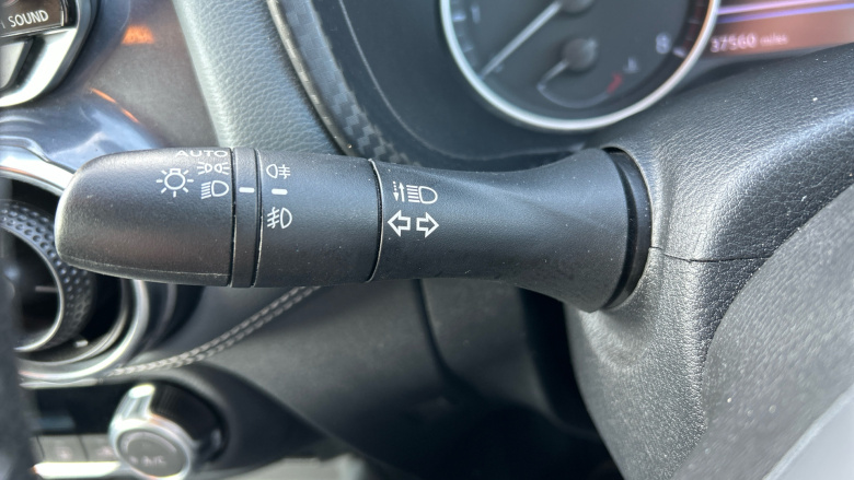 Nissan Juke 1.0 DiG-T N-Connecta 5dr Petrol Hatchback